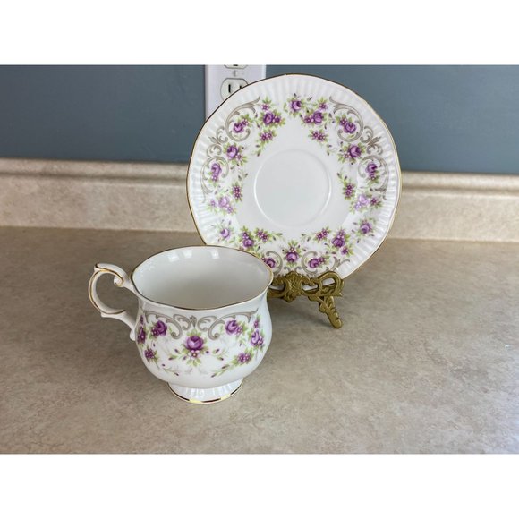 Queens Rosina Fine Bone China Purple Violet Buds Tea Cup And Saucer Set - Picture 2 of 10